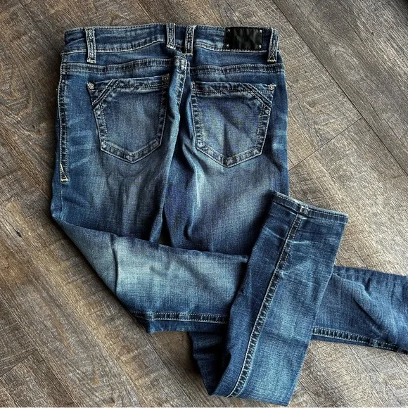 BKE Black Skinny Jeans 25x32 Medium Wash Stretch Buckle - Picture 3 of 4